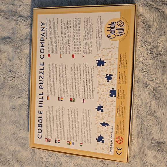 Cobble Hill Santa's Playtime With Cute Puppies 1000 Piece Puzzle - Picture 3 of 5